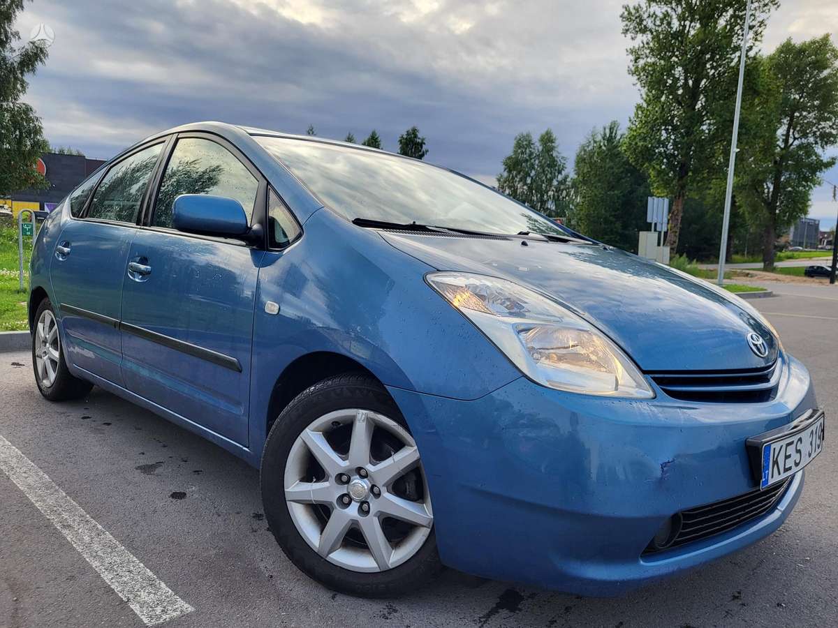 Toyota Prius - 2