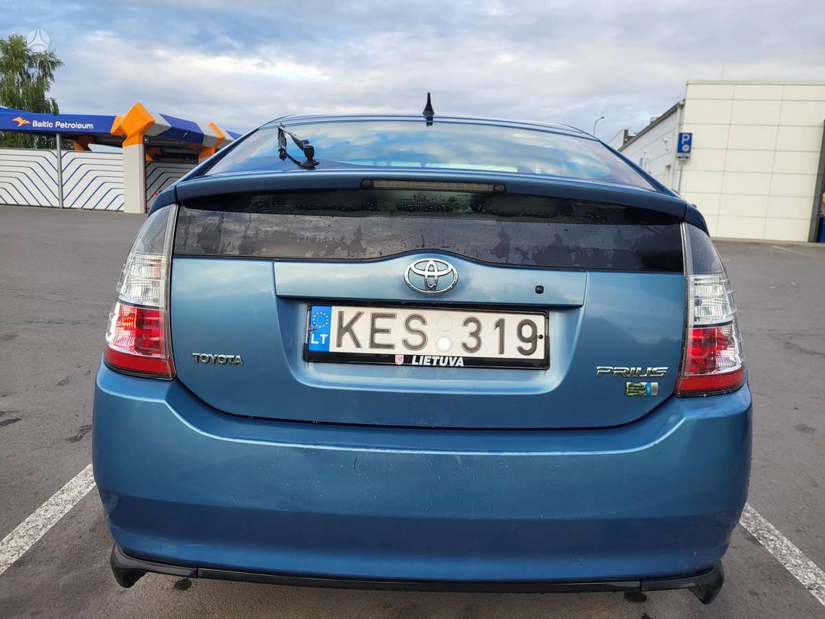 Toyota Prius - 8