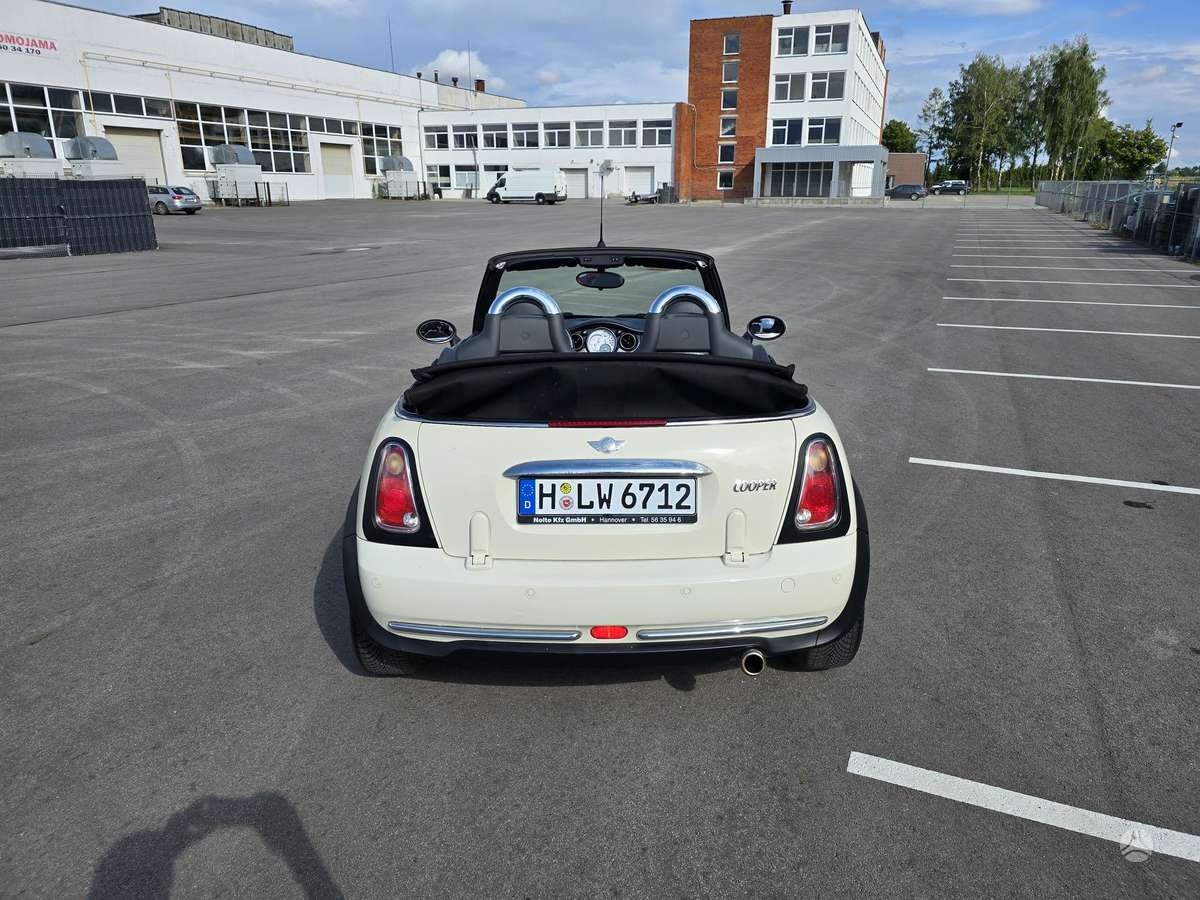 Mini Cooper, 1.6 l., convertible