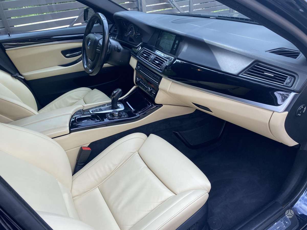 BMW M550, 3.0 l., Седан