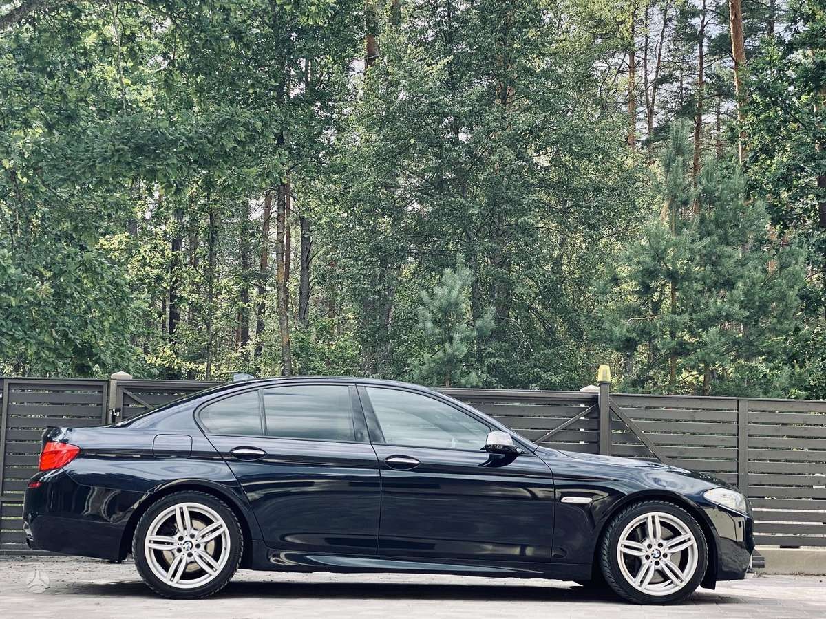 BMW M550, 3.0 l., Седан