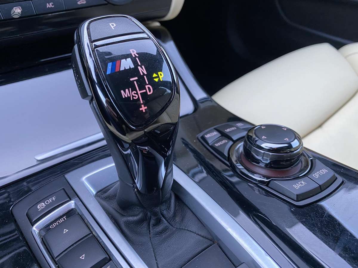 BMW M550, 3.0 l., Седан