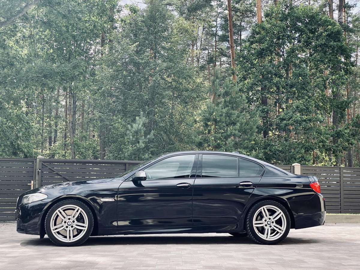 BMW M550, 3.0 l., Седан