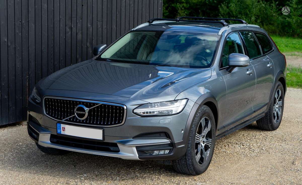 Volvo V90 Cross Country - 2