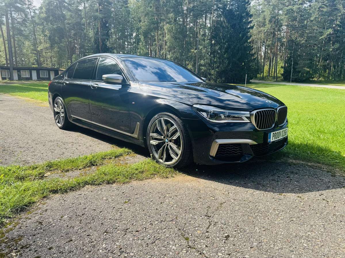 BMW M760, 6.6 l., Седан