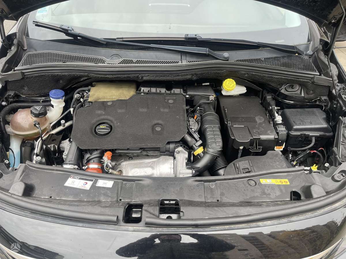 Peugeot 2008 - 11
