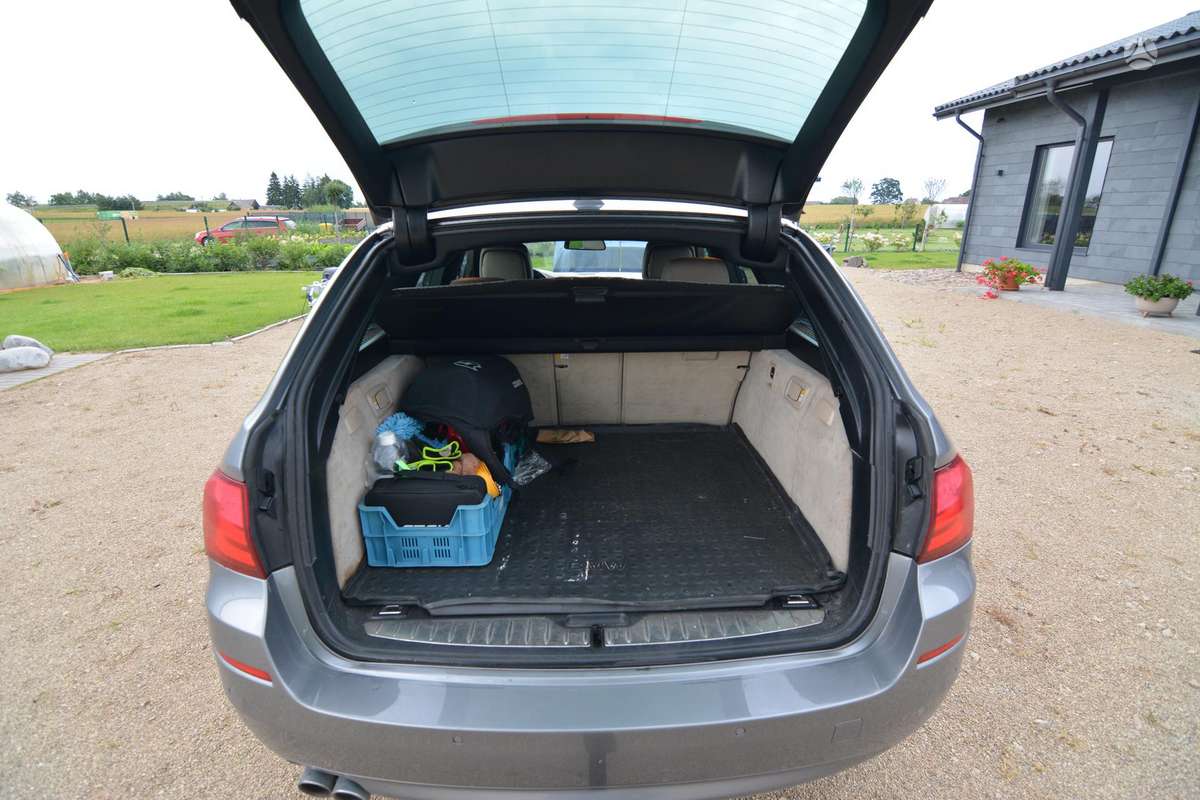 BMW 520, 2.0 l., wagon
