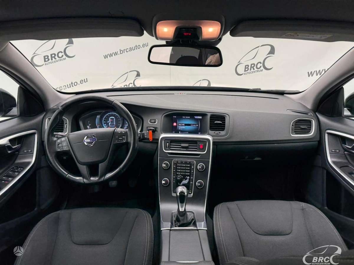 Volvo V60 Cross Country - 4