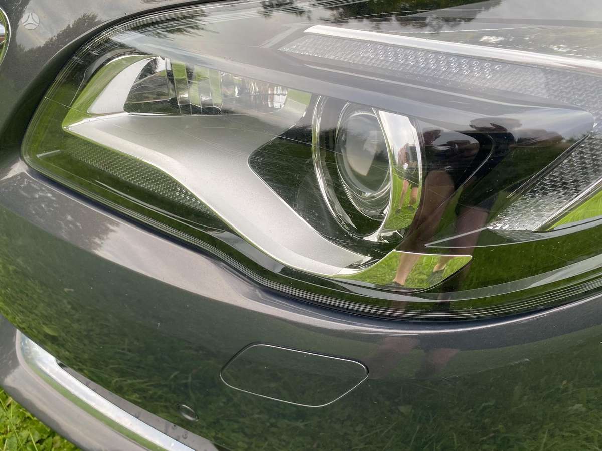 Opel Insignia, 2.0 l., Седан