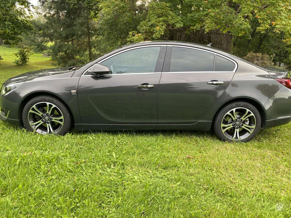 Opel Insignia, 2.0 l., Седан