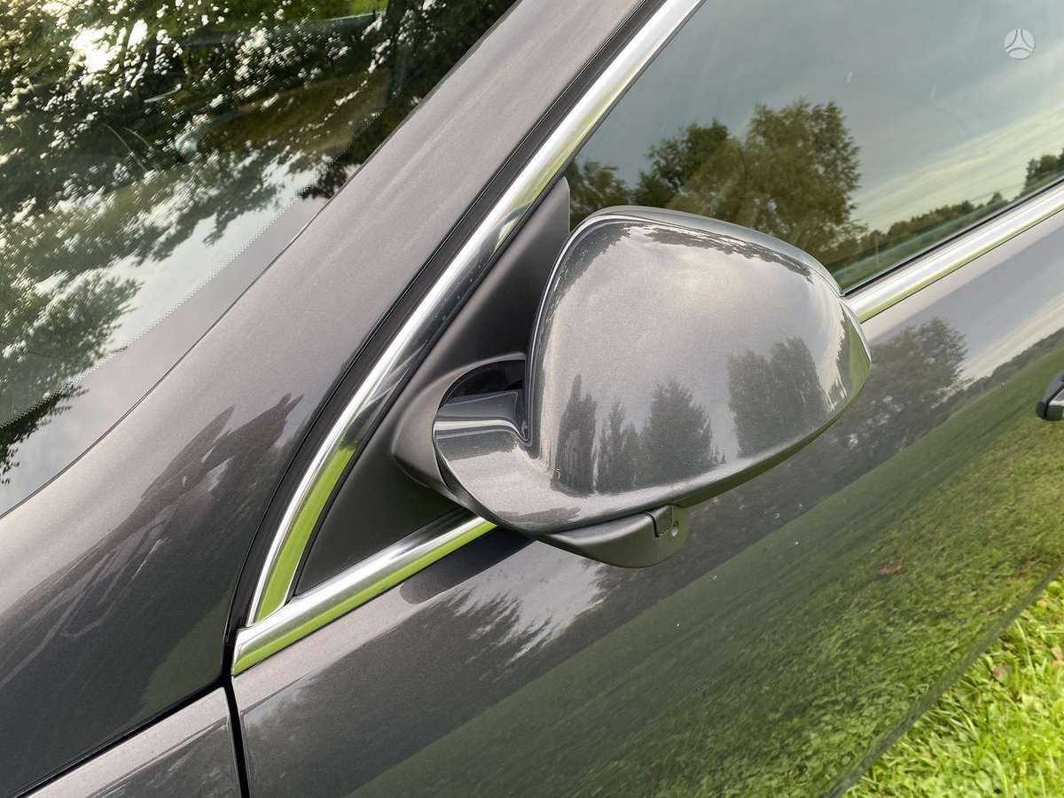 Opel Insignia, 2.0 l., Седан