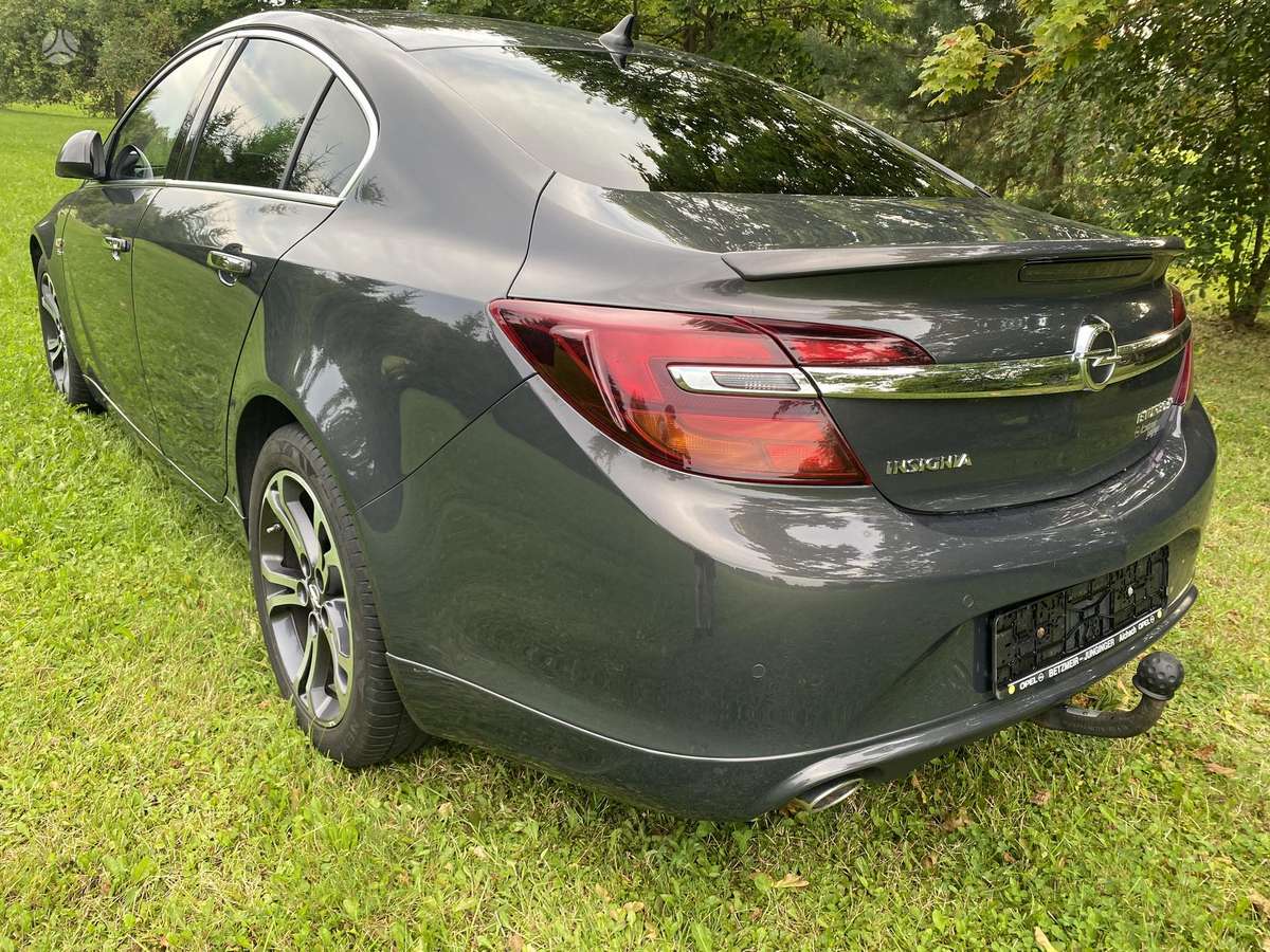 Opel Insignia, 2.0 l., Седан