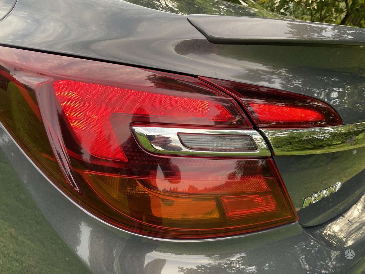 Opel Insignia, 2.0 l., Седан