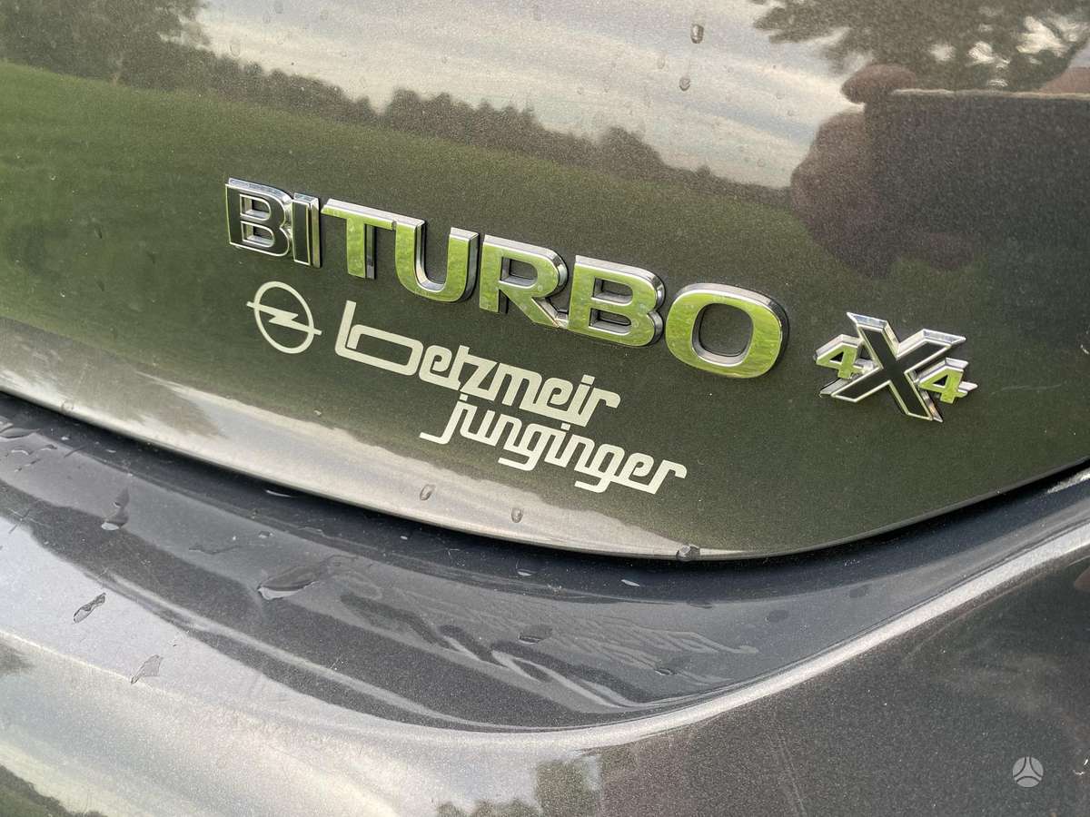 Opel Insignia, 2.0 l., Седан