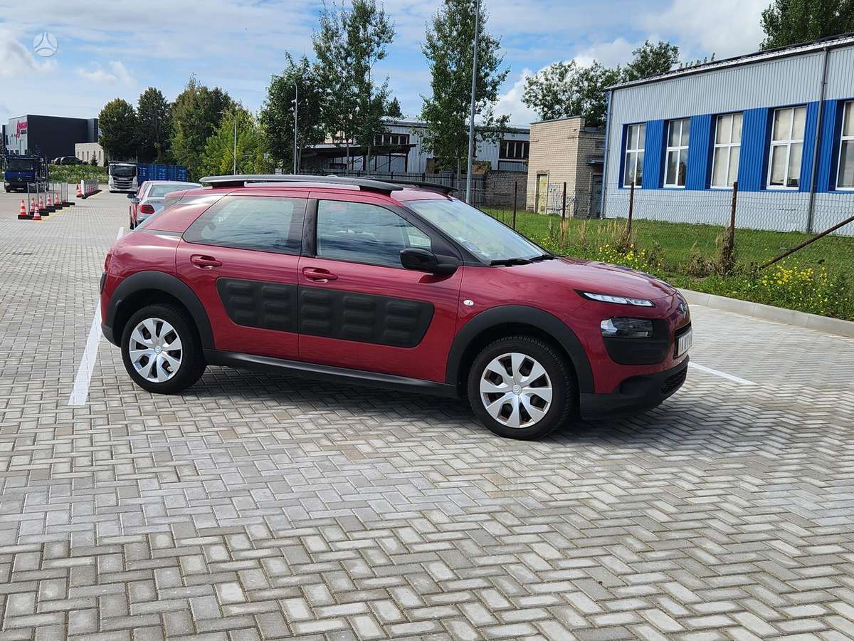 Citroen C4 Cactus, 1.2 l., Хэтчбек