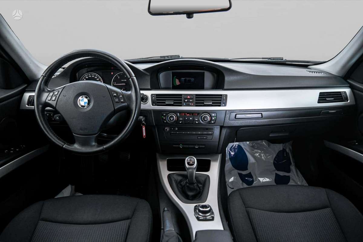 BMW 318, 2.0 l., Универсал