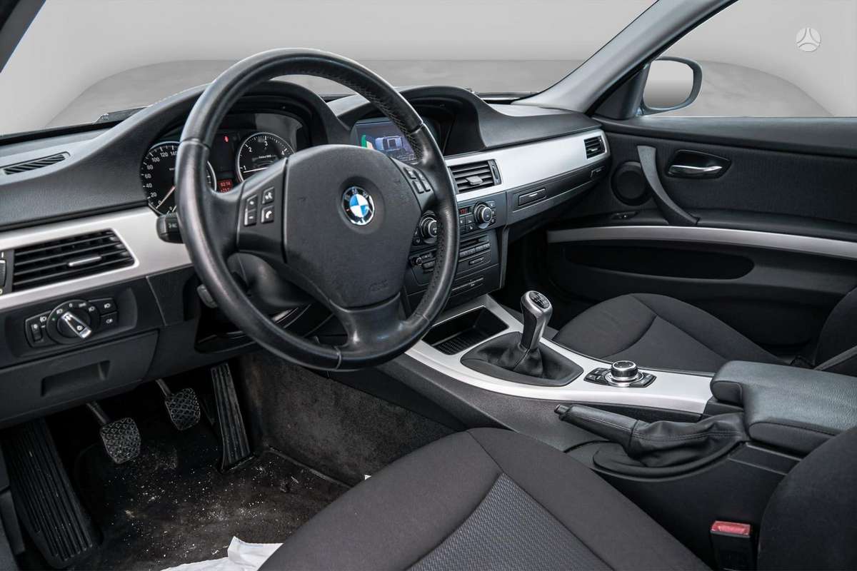 BMW 318, 2.0 l., Универсал