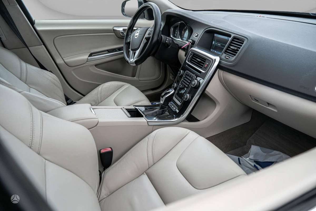 Volvo V60 - 10