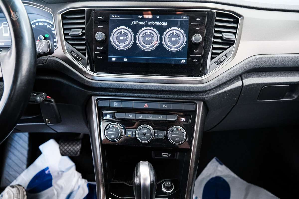 Volkswagen T-Roc - 10