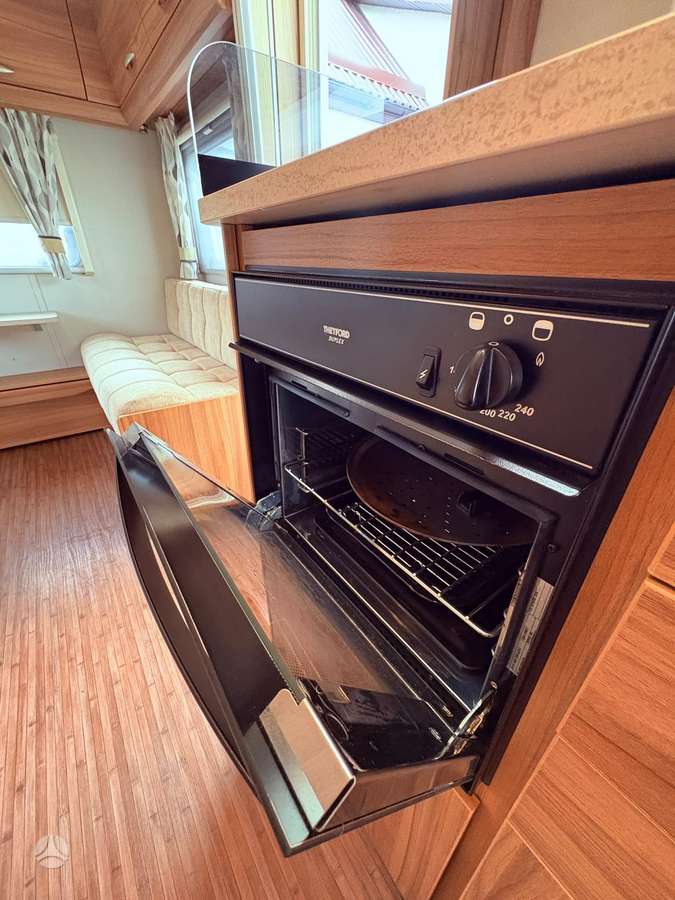 Elddis Xplore 434, prikabinami nameliai