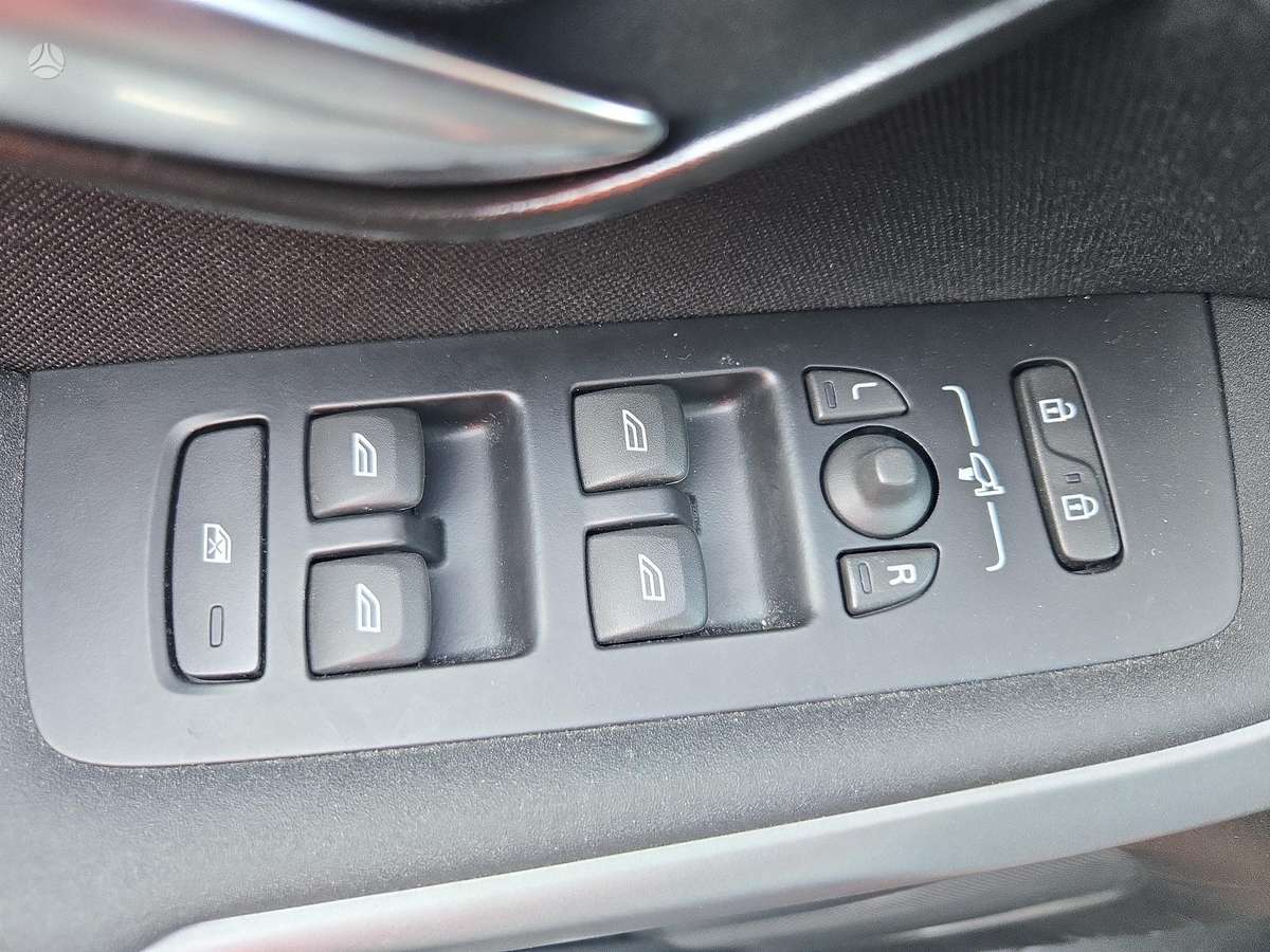 Volvo V40, 2.0 l., hatchback