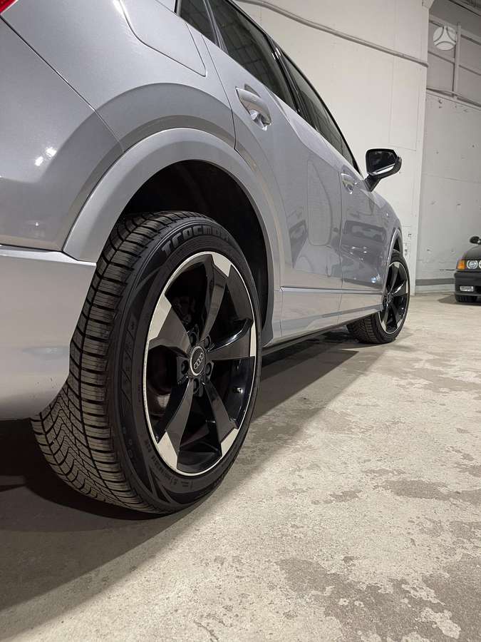 Audi Q2, 1.4 l., Внедорожник / Кроссовер