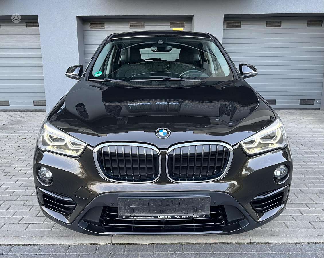BMW X1, 2.0 l., Внедорожник / Кроссовер