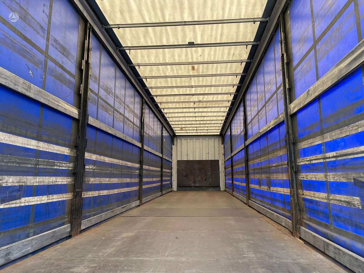 Krone, curtain / tarpaulin