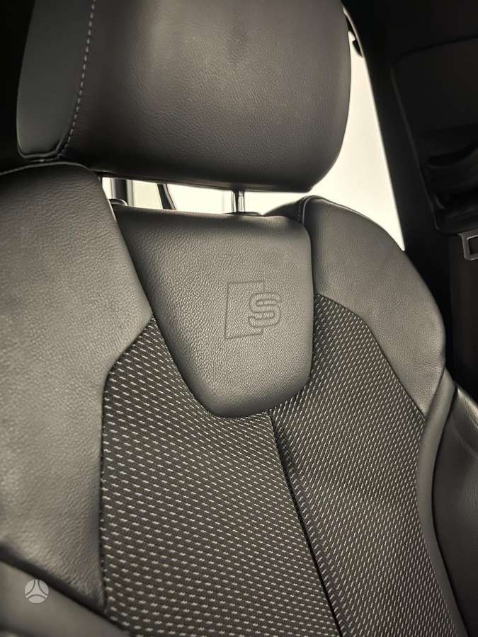 Audi Q2, 1.4 l., Внедорожник / Кроссовер