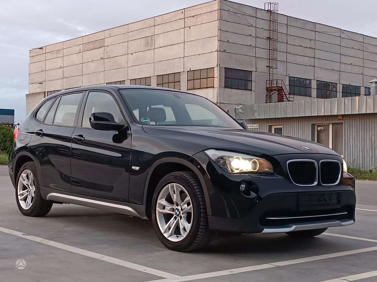 BMW X1, mpv / minivan