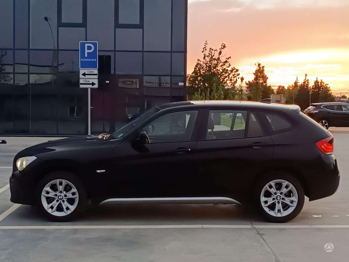 BMW X1, mpv / minivan