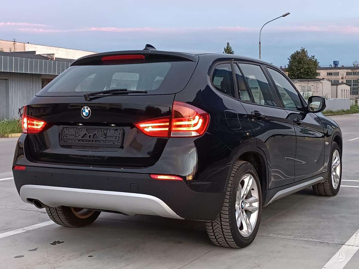 BMW X1, mpv / minivan