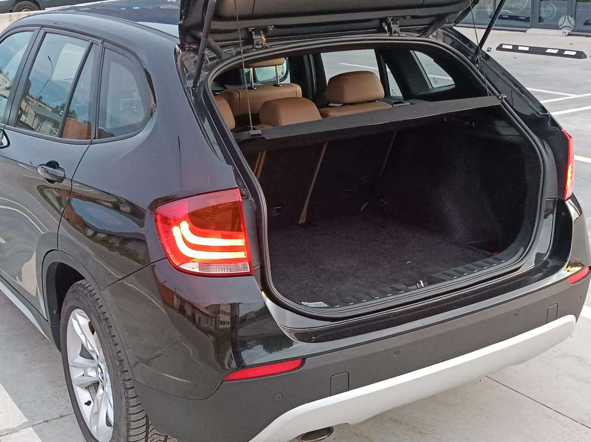 BMW X1, mpv / minivan