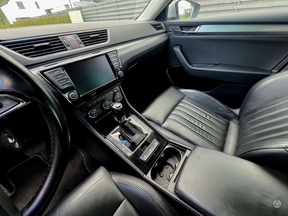 Skoda Superb, 2.0 l., hatchback
