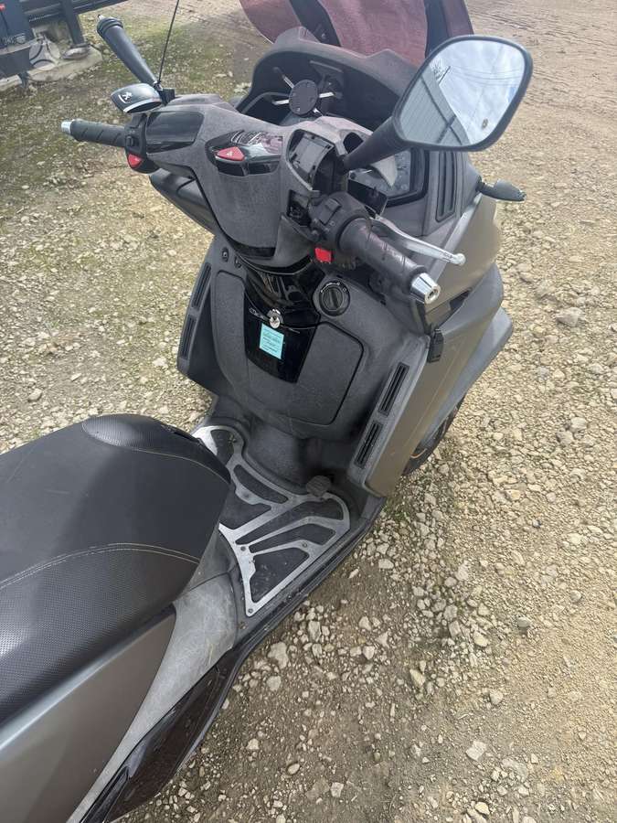 Peugeot Metropolis 400cc, trikes