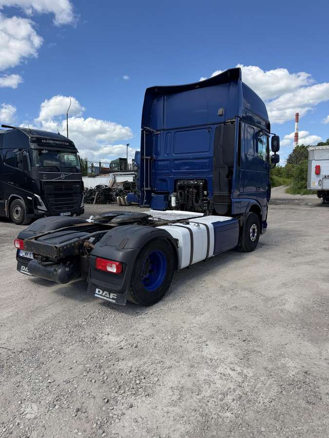 DAF XF, 2 спальных места