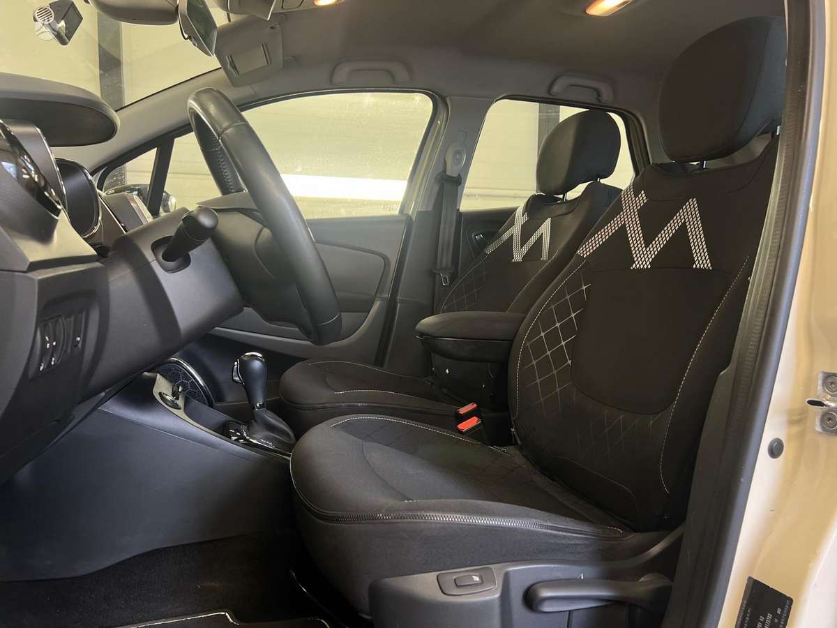Renault Captur, 1.5 l., Внедорожник / Кроссовер