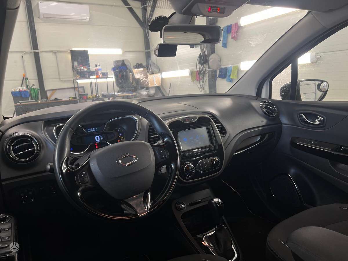 Renault Captur, 1.5 l., Внедорожник / Кроссовер