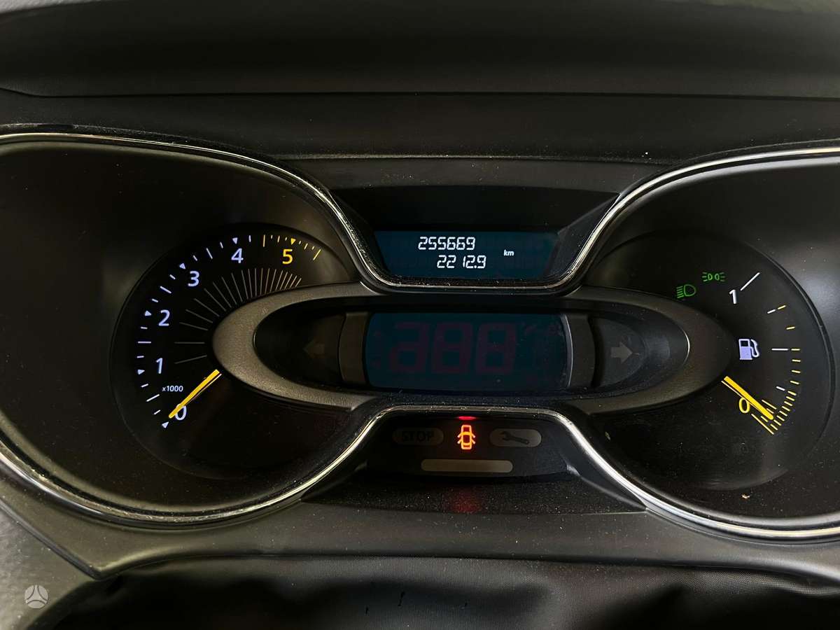 Renault Captur, 1.5 l., Внедорожник / Кроссовер