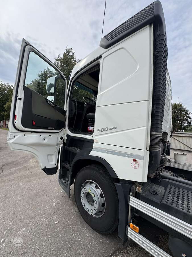 Volvo FH500, шасси