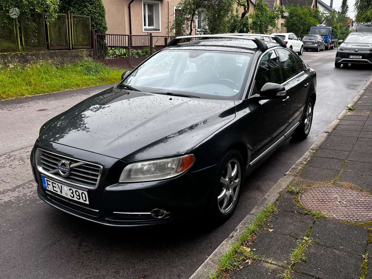 Volvo S80 - 1