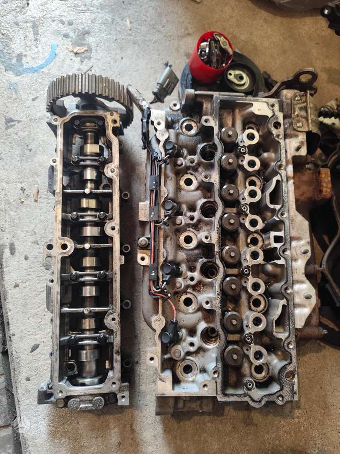 Volvo V60 cylinder head