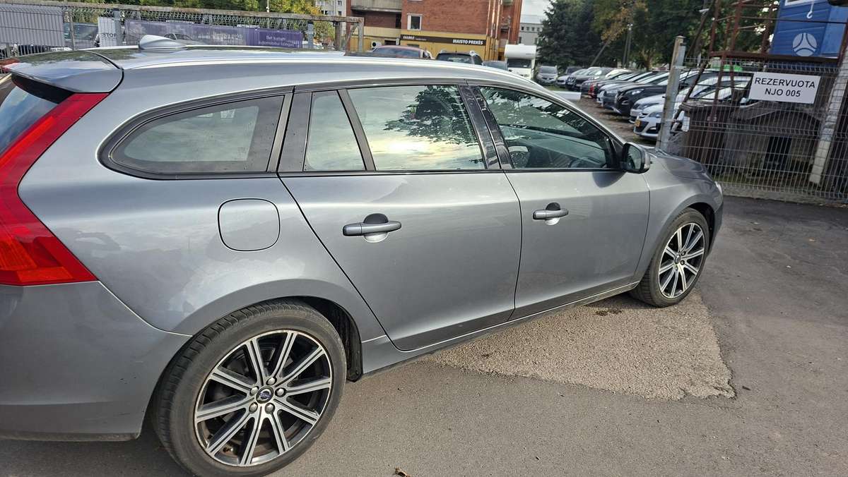 Volvo V60, 2.4 l., Универсал
