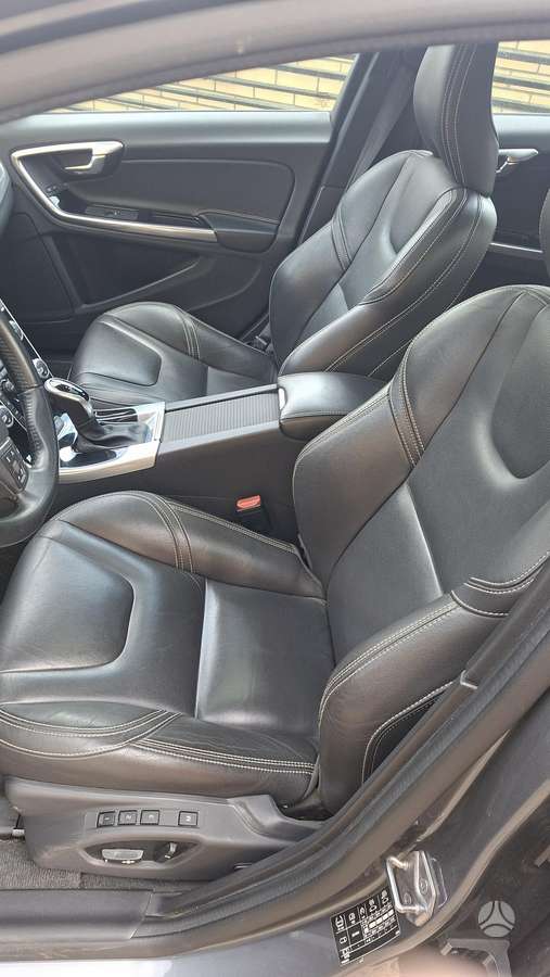 Volvo V60, 2.4 l., Универсал