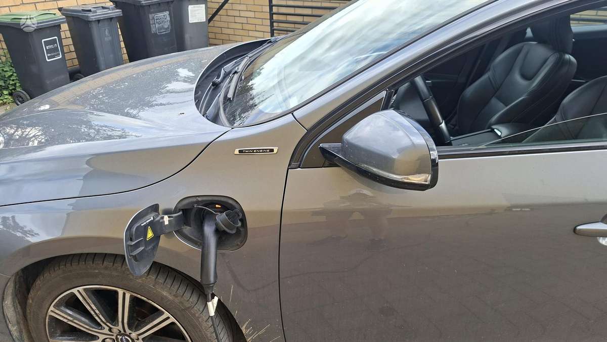 Volvo V60, 2.4 l., Универсал