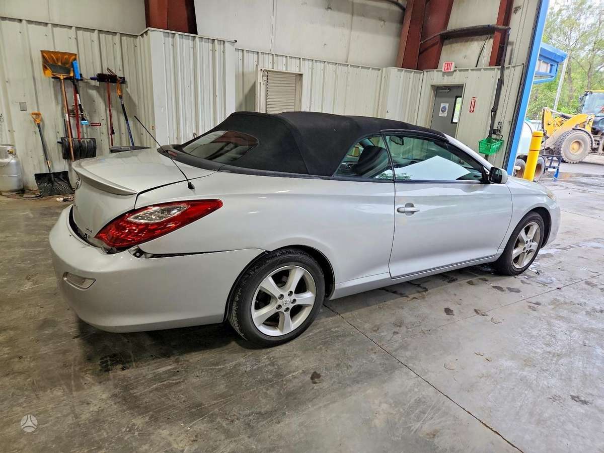 Toyota Solara - 7
