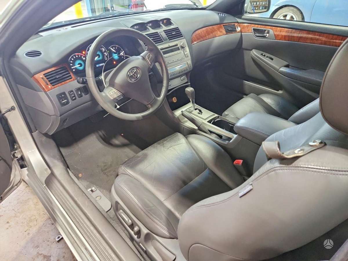 Toyota Solara - 8