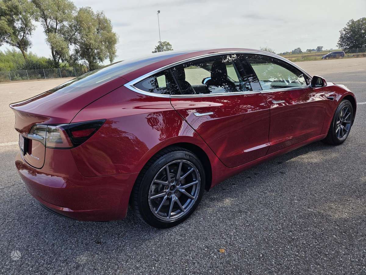 Tesla Model 3, 81 кВт·ч, Хэтчбек