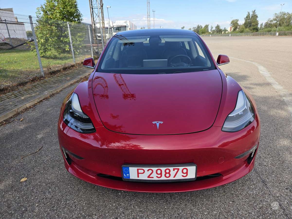 Tesla Model 3, 81 кВт·ч, Хэтчбек