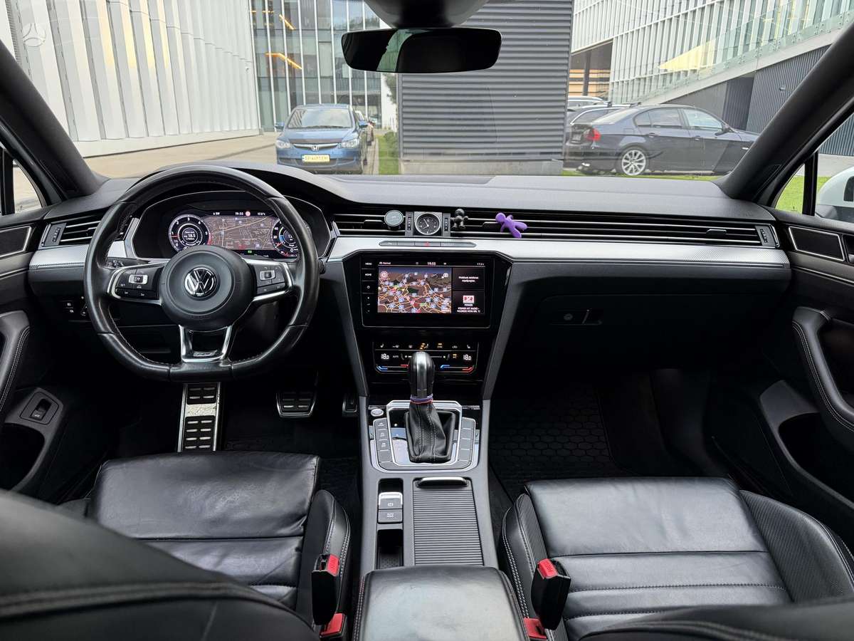Volkswagen Passat - 9